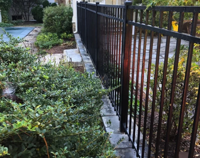 Aluminum fences 55