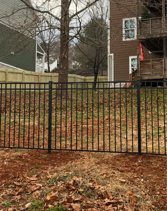 Flat Top Aluminum Fencing 1